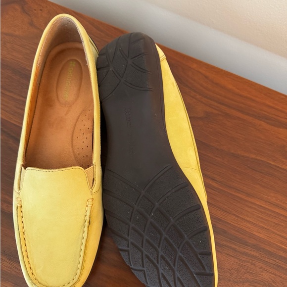 Naturalizer Loafers - Picture 3 of 5